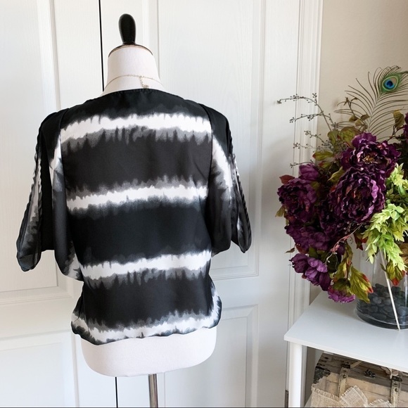 Converse All Star Sheer Batwing Top - Picture 7 of 8